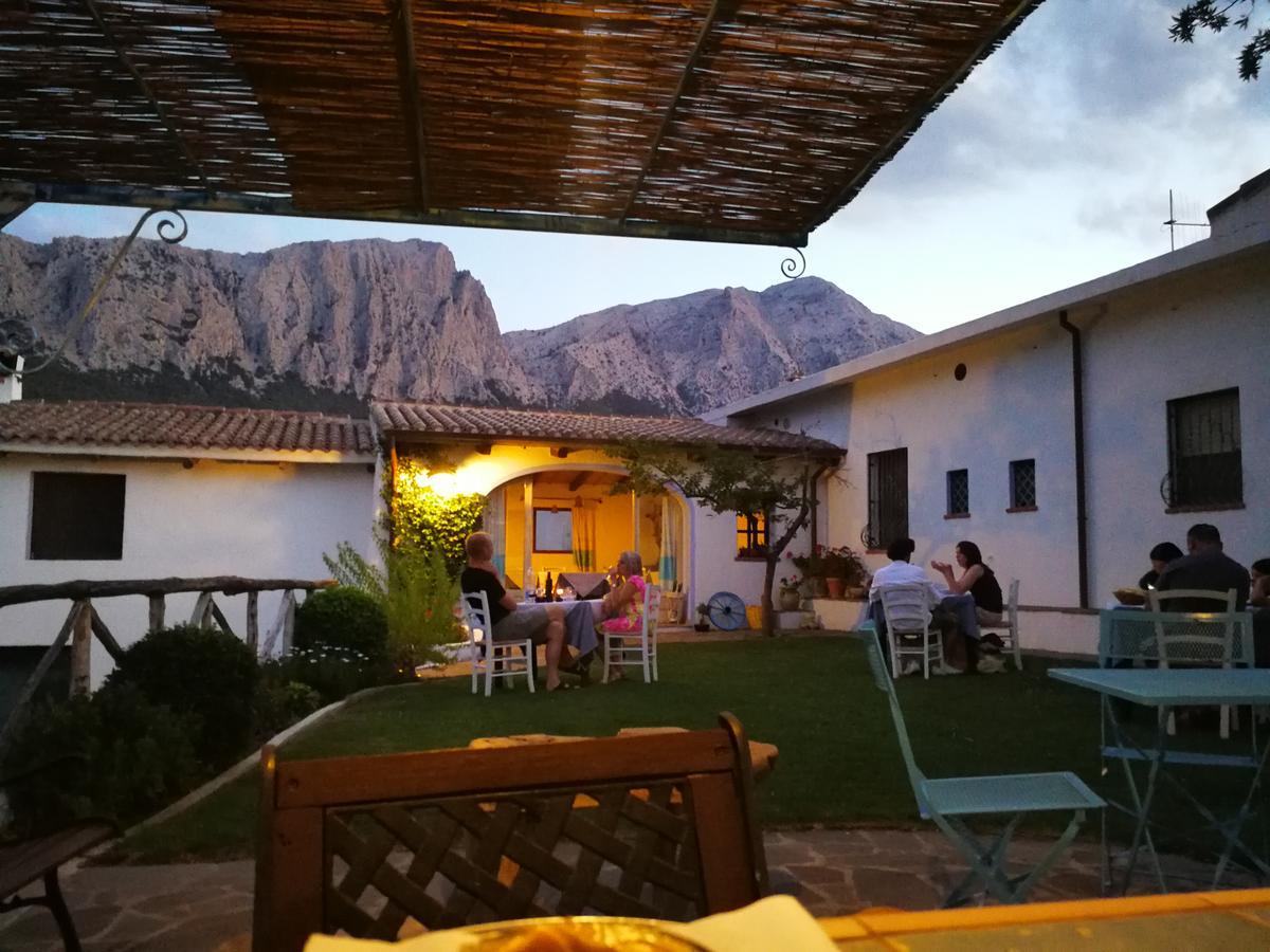 Agriturismo Guthiddai Ольєна Екстер'єр фото